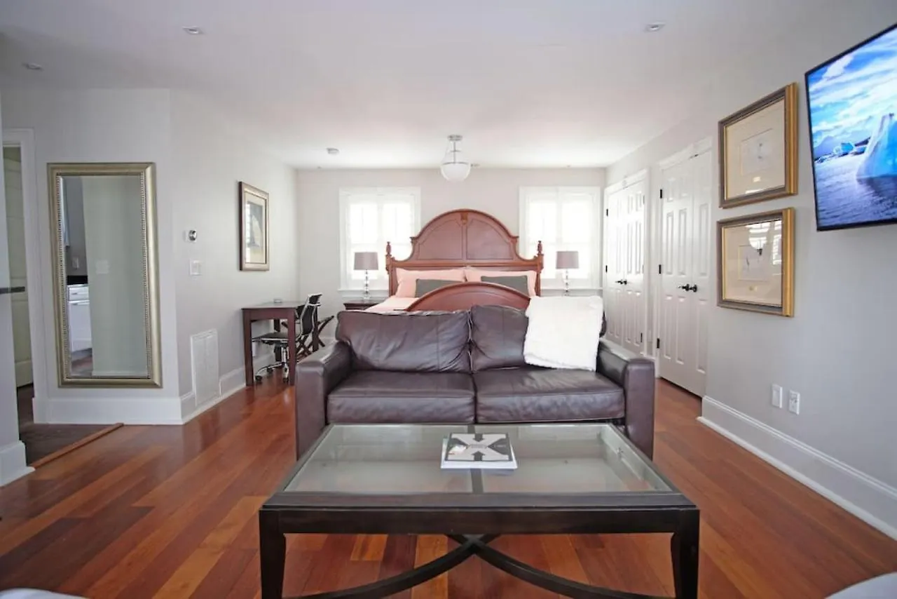 Carriage House B At Hamilton Villa Savannah Tatil Evi